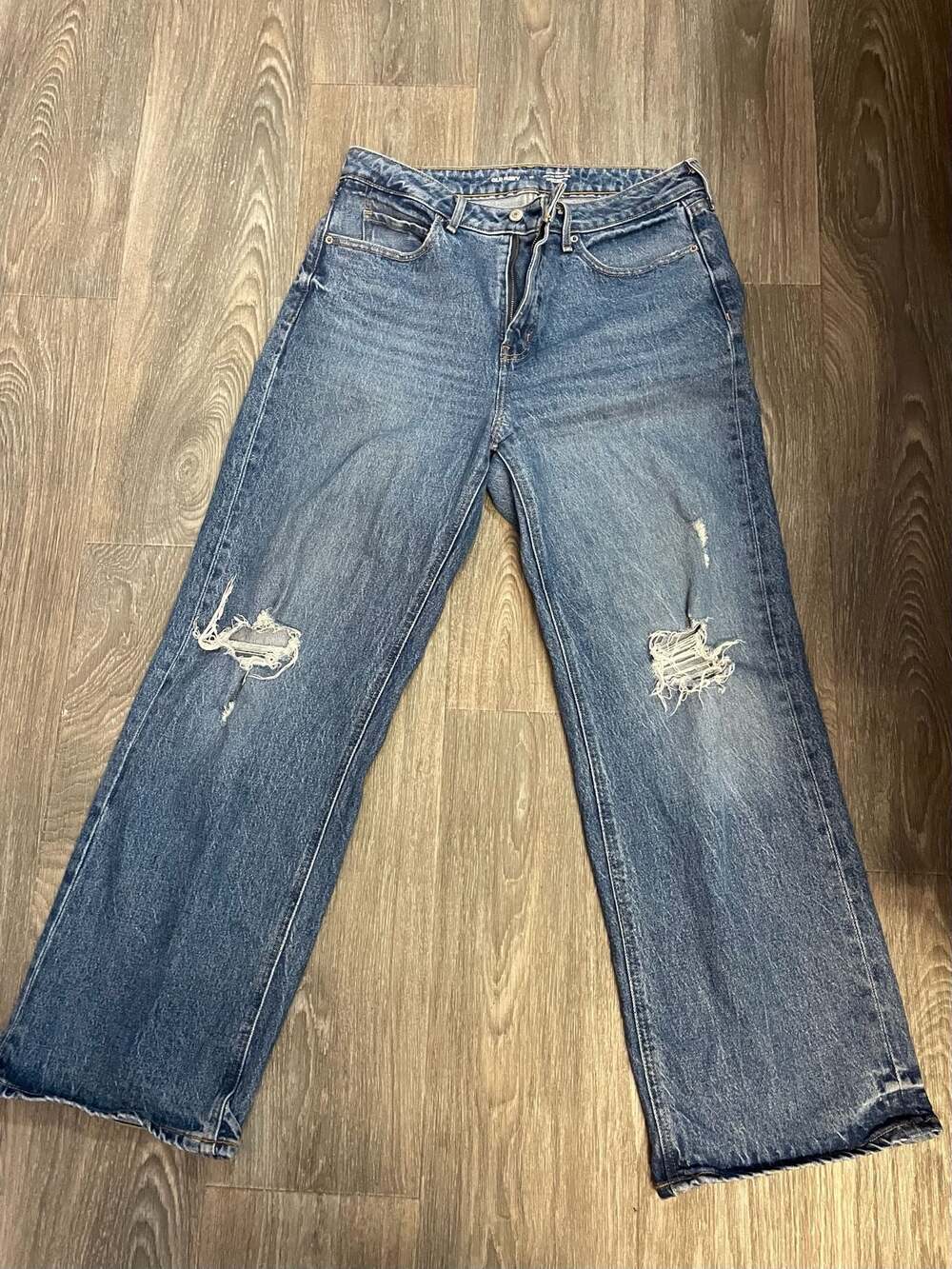Old Navy Extra High-Rise Sky-Hi Wide Leg Distressed Jeans
